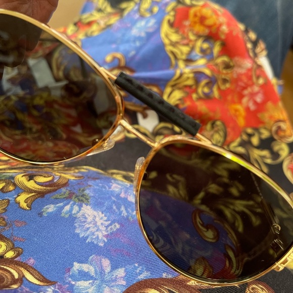 Sunglasses 🕶 - Picture 4 of 14